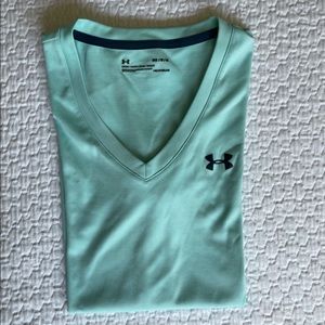 🌟Under Armour V Neck Heat Gear Shirt Size M